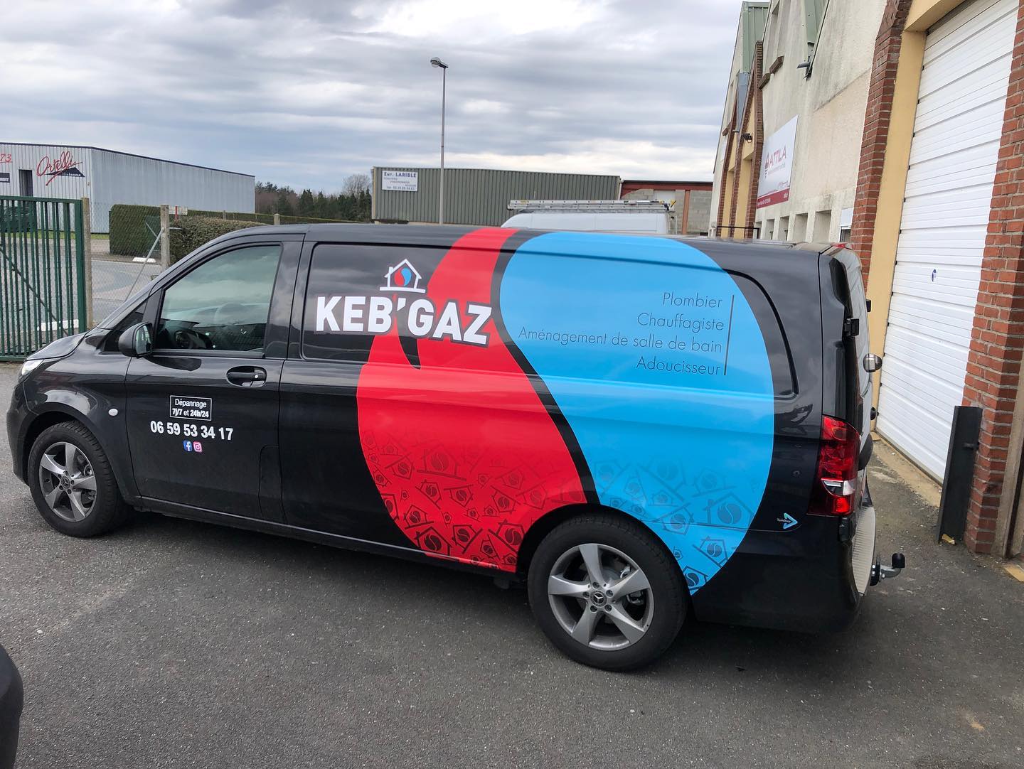 marquage-utilitaire-mercedes-vito-pas-cher-agence-de-publicite-76-sityoka-design2 marquage-camion-adhesif-dieppe-agence-de-publicité-sityoka-design