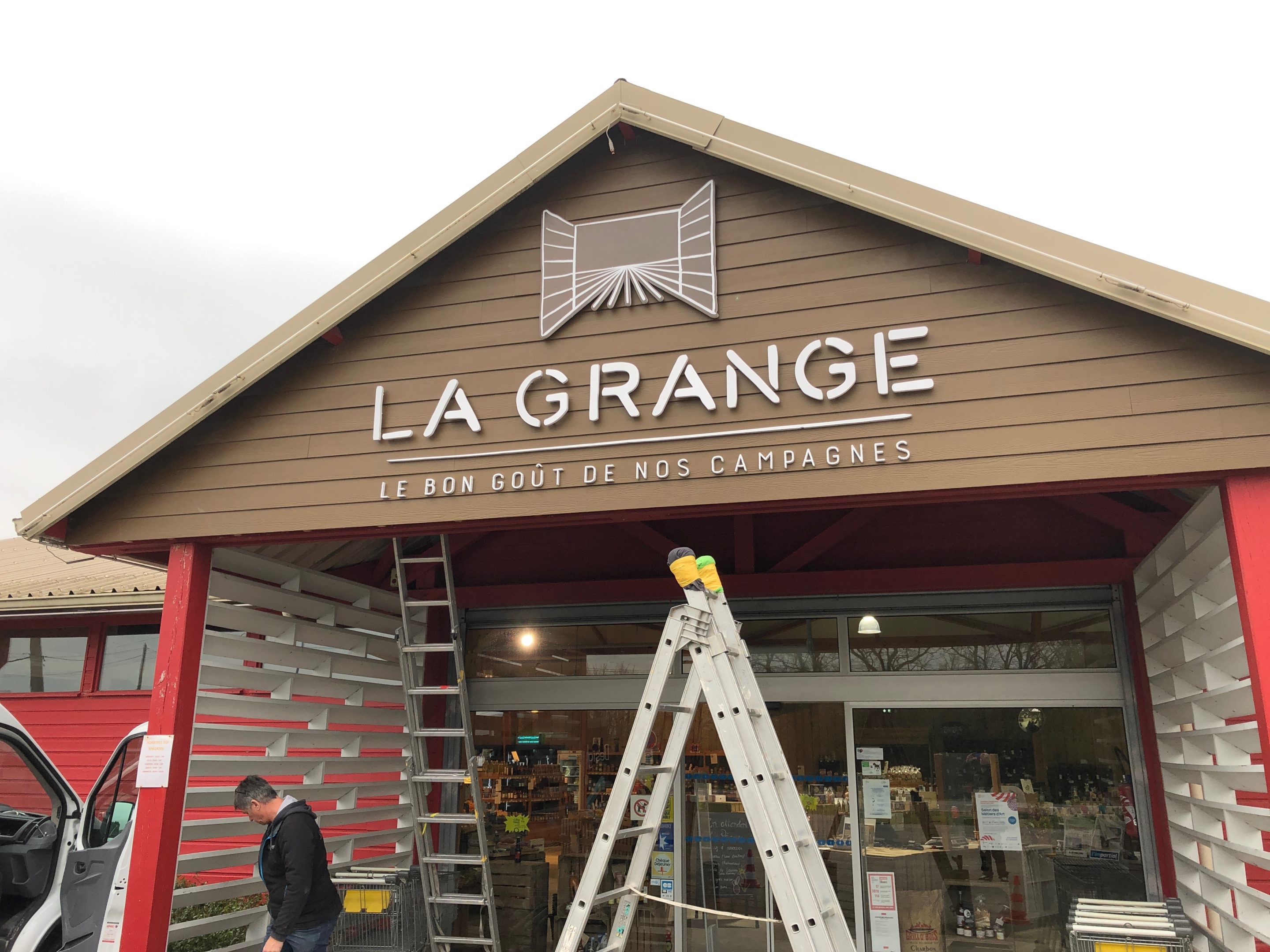 signaletique-rouen-pas-cher-sityoka-design-agence-de-publicite-adhesif-rouen-76-normandie1 pose-lettrage-pas-cher-forex-rouen-76-signaletique-rouen-sityoka-design