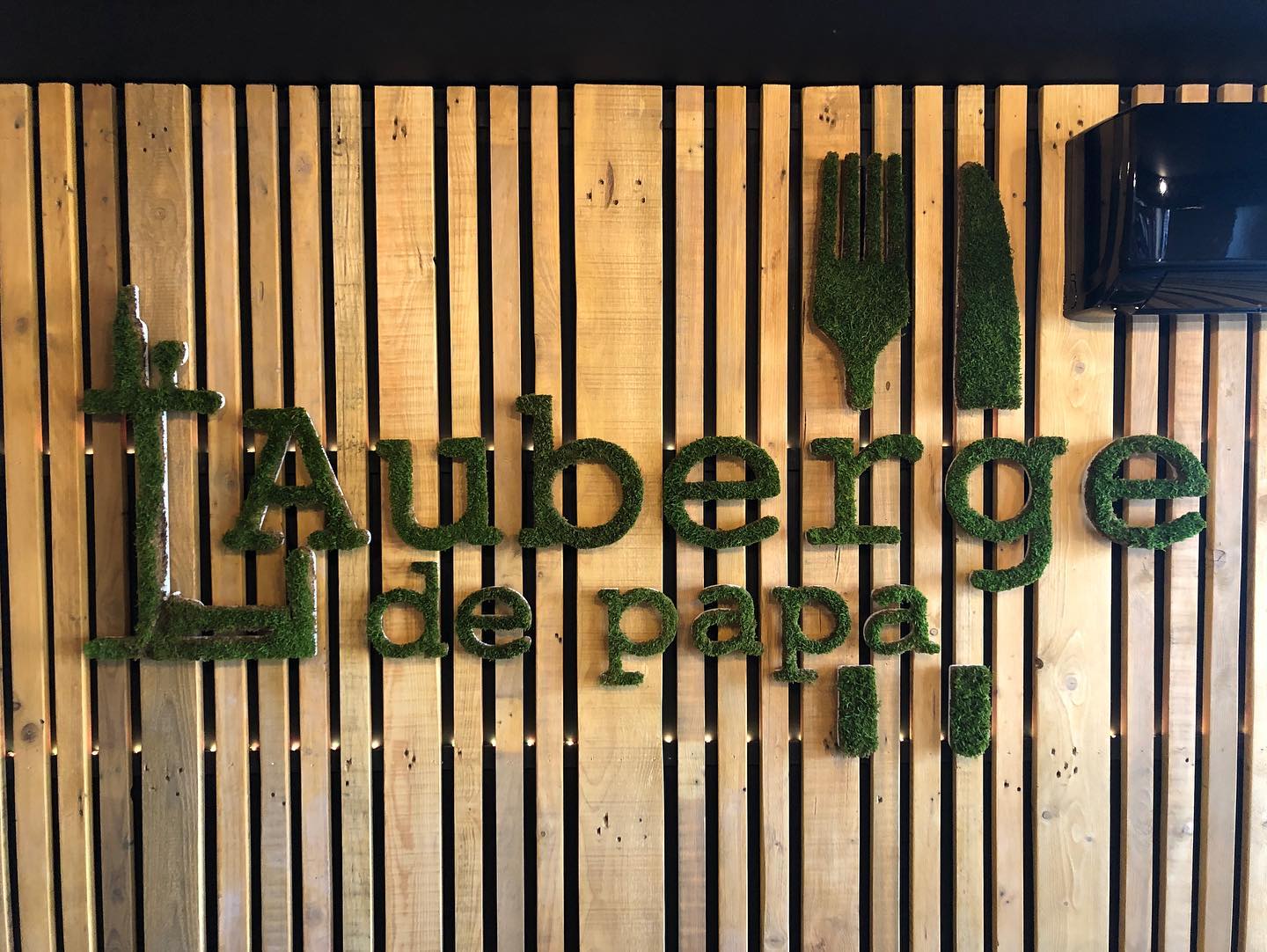 signaletique-lettrage-vegetal-rouen-normandie-sityoka-design2 pose-lettrage-pas-cher-forex-rouen-76-signaletique-rouen-sityoka-design